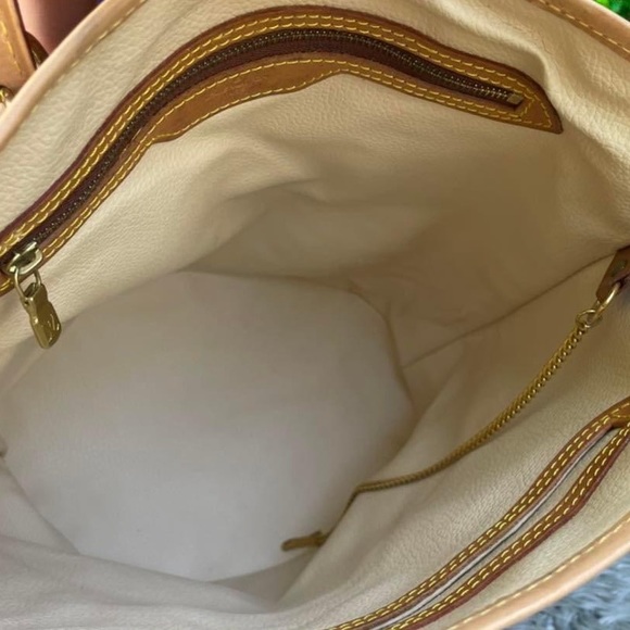 - 🌟 LIKE NEW❤️ LOUIS VUITTON BUCKET GM SHOULDER BAG - Picture 10 of 16